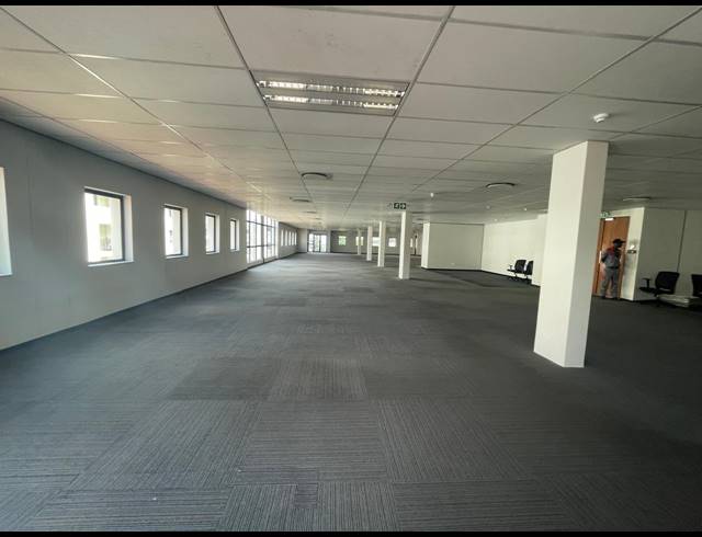 566M² OFFICE TO LET IN RIVONIA